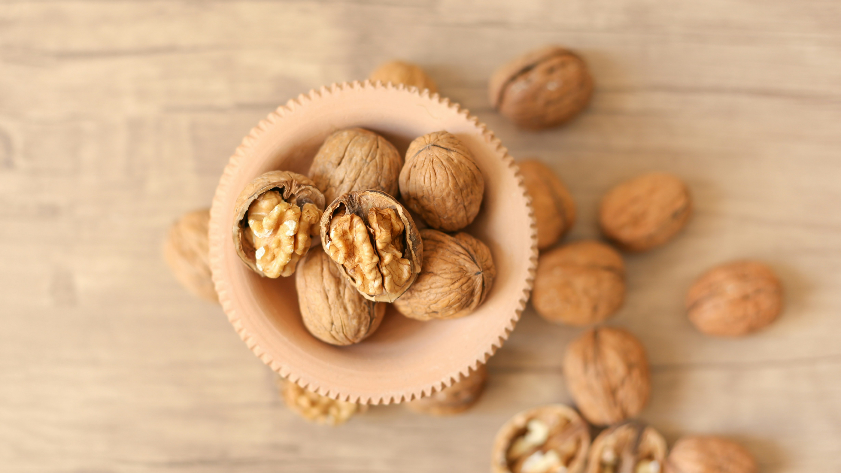 What Happens to Your Body When You Eat Walnuts Every Day
