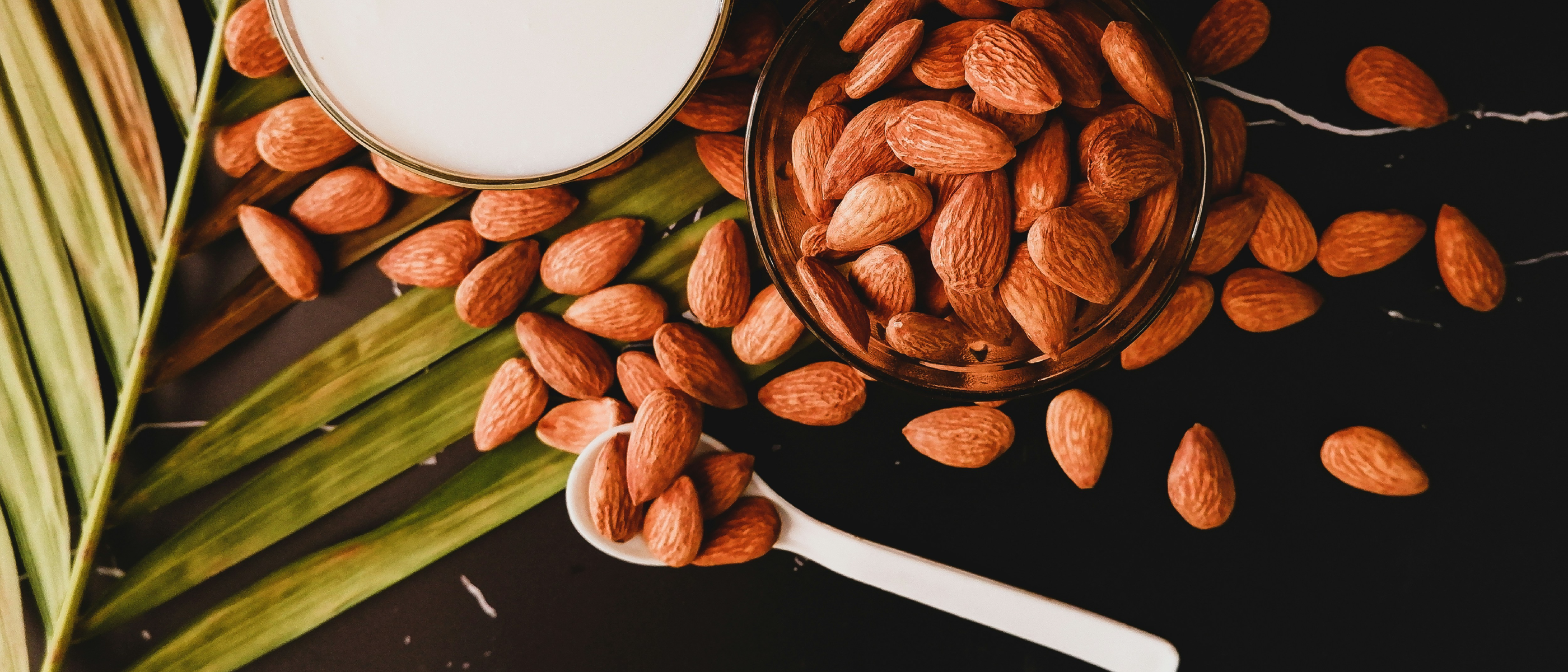 What Happens to Your Body When You Drink Almond Milk Every Day