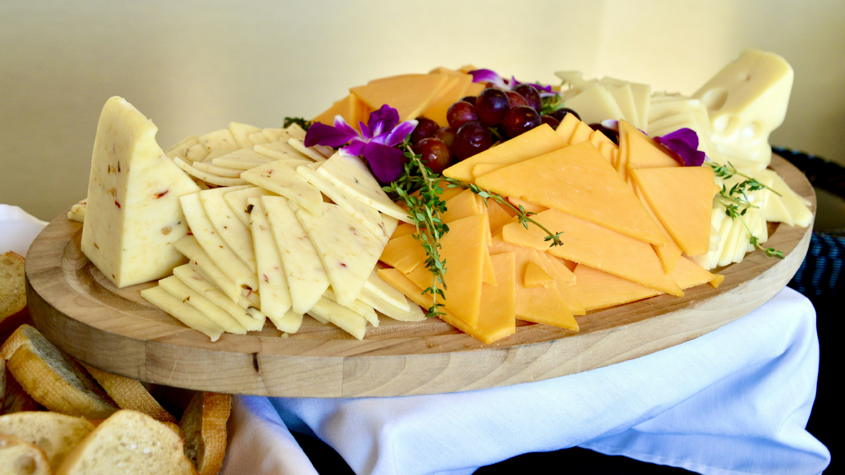 What Happens to Your Body When You Eat Cheese Every Day